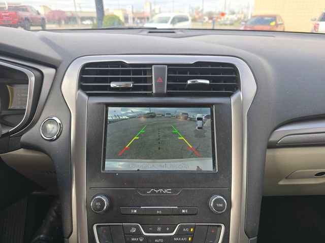 Used 2019 Ford Fusion SE image 17