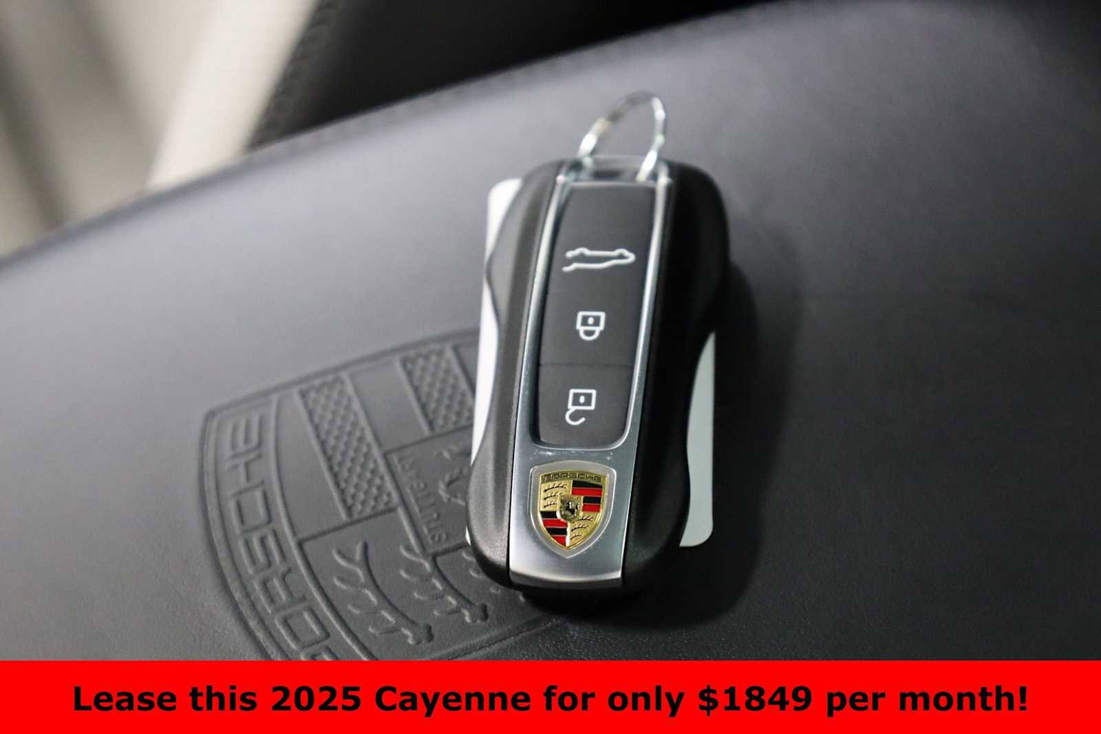 Certified 2025 Porsche Cayenne E-Hybrid image 43
