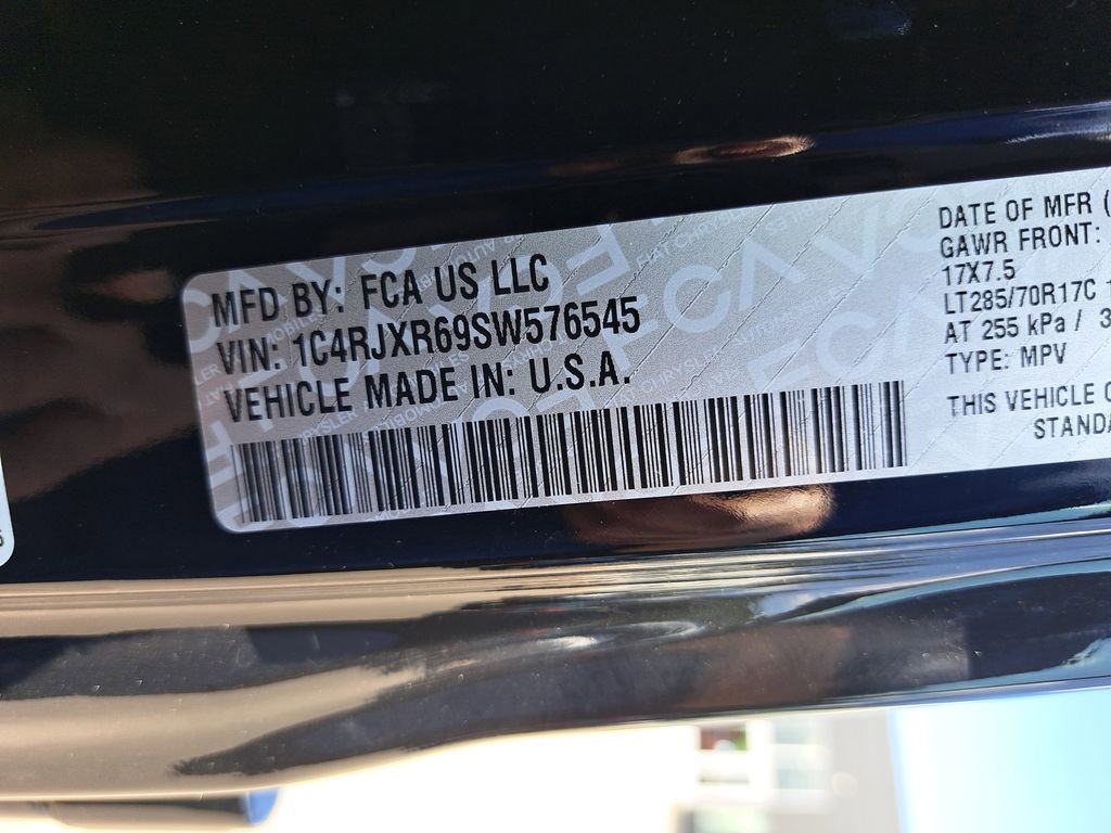 New 2025 Jeep Wrangler Unlimited Rubicon 4xe w/ Technology Group image 37