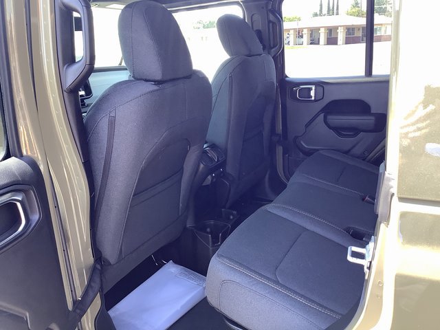 New 2025 Jeep Gladiator Sport AWD/4WD image 22