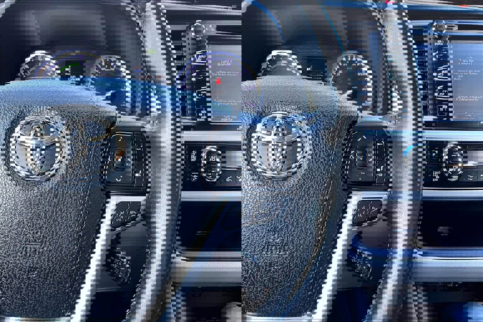 Used 2018 Toyota Highlander Limited Platinum image 25