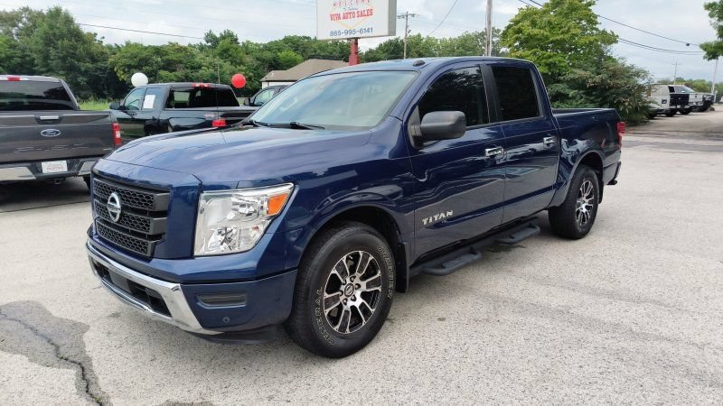 Used 2021 Nissan Titan SV w/ SV Convenience Package RWD image 1