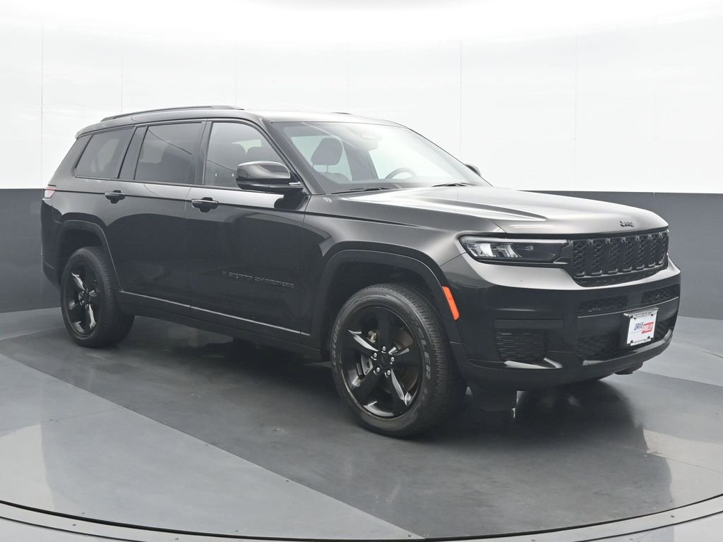 Used 2022 Jeep Grand Cherokee L Laredo image 9