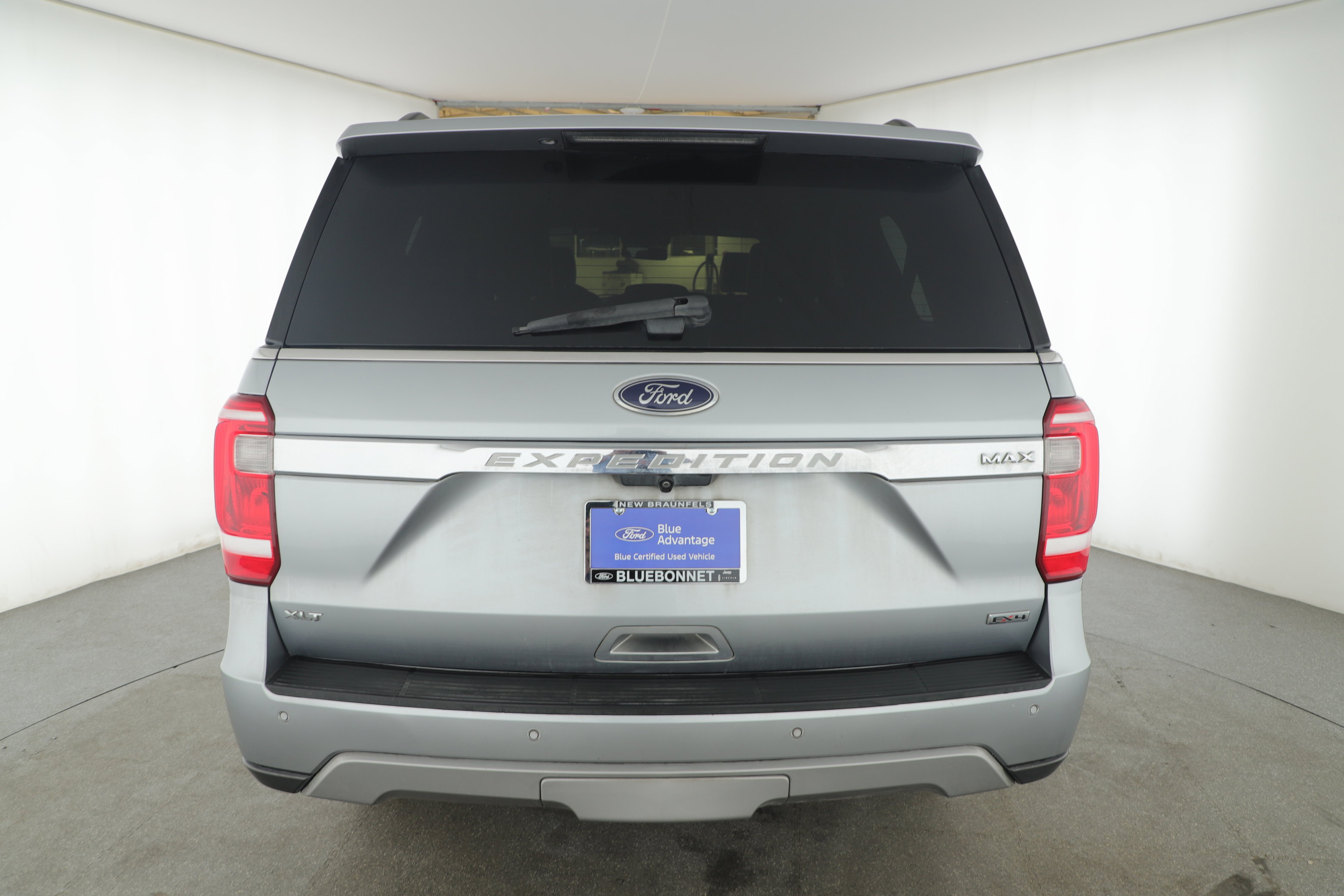 Used 2020 Ford Expedition Max XLT w/ Equipment Group 202A image 4