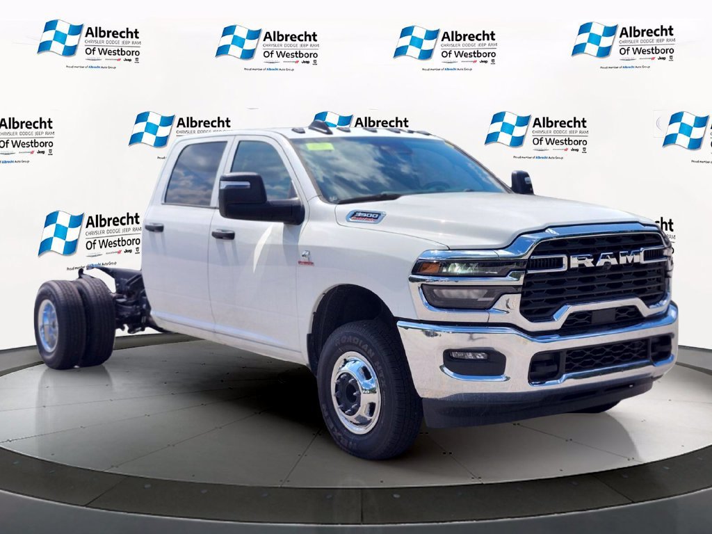 New 2026 RAM 3500 Tradesman w/ Chrome Appearance Group A AWD/4WD image 7