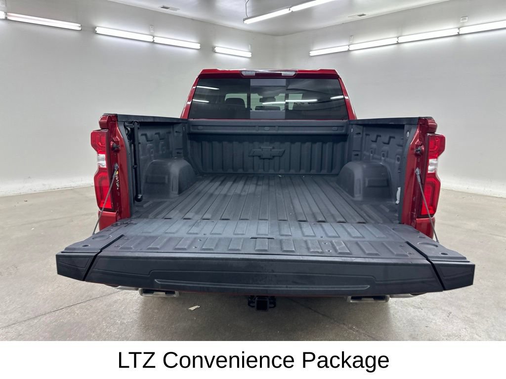 Used 2022 Chevrolet Silverado 1500 LTZ w/ LTZ Premium Package AWD/4WD image 19