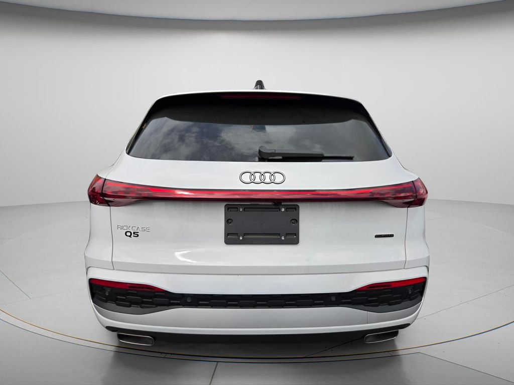 Certified 2025 Audi Q5 Premium w/ Convenience Package image 6
