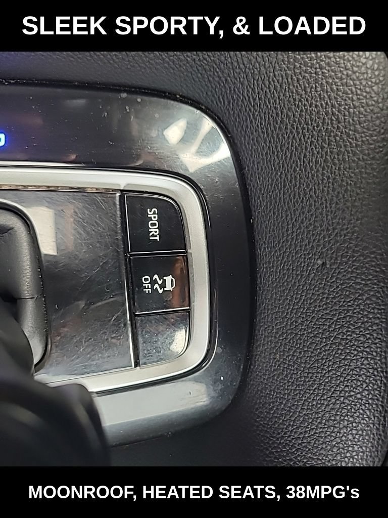 Used 2021 Toyota Corolla XSE FWD image 19