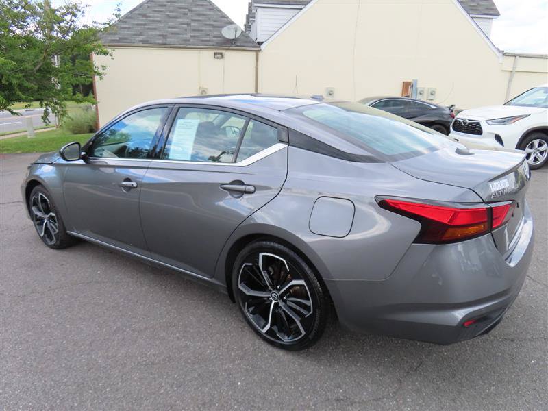 Used 2024 Nissan Altima 2.5 SR FWD image 10