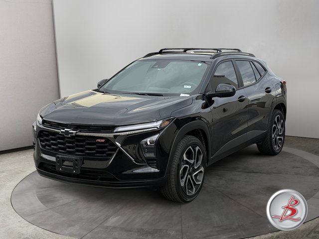 Used 2024 Chevrolet Trax RS w/ Driver Confidence Package image 3