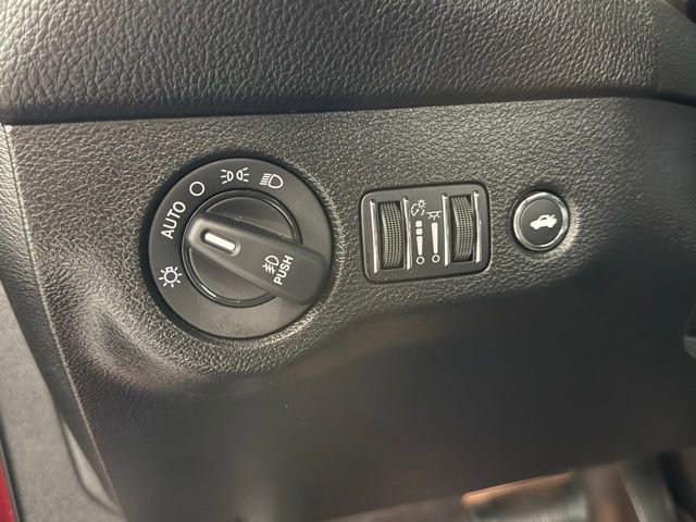 Used 2023 Dodge Challenger SXT w/ Blacktop Package image 25