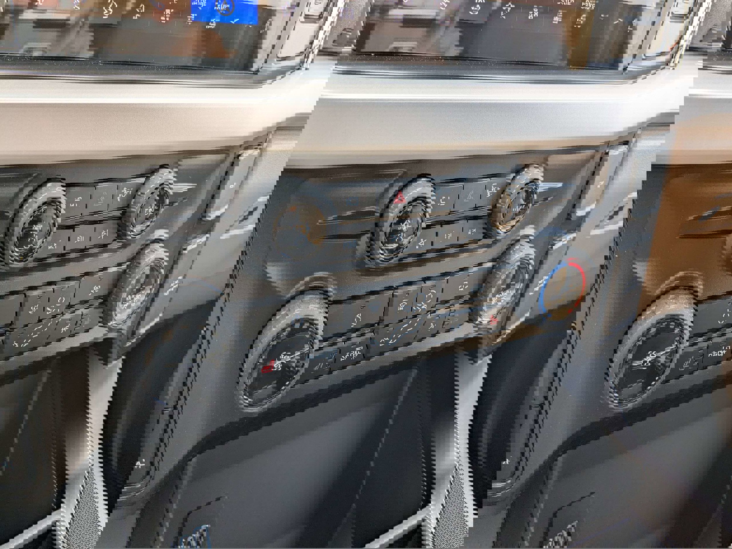 New 2026 Ford F350 XLT w/ XLT Premium Package image 31