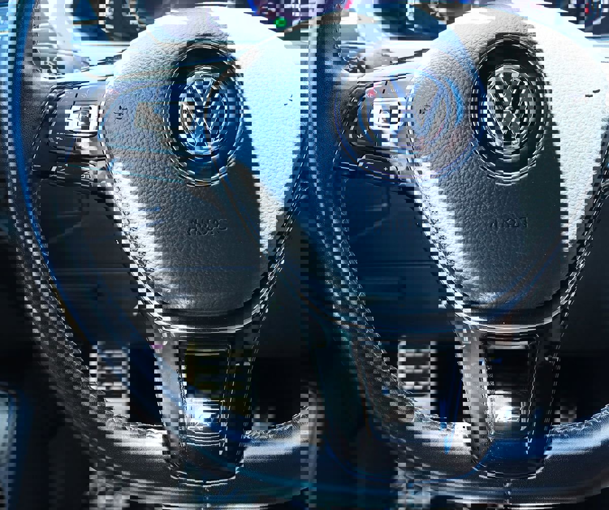 Used 2021 Volkswagen Tiguan SEL Premium R-Line image 61