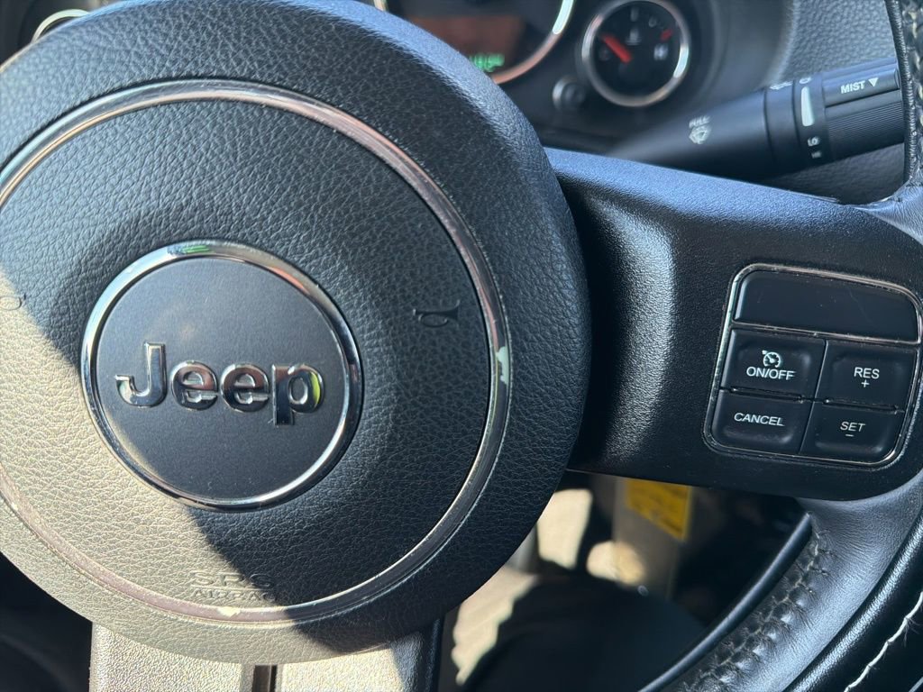 Used 2017 Jeep Wrangler Sahara w/ Connectivity Group image 19