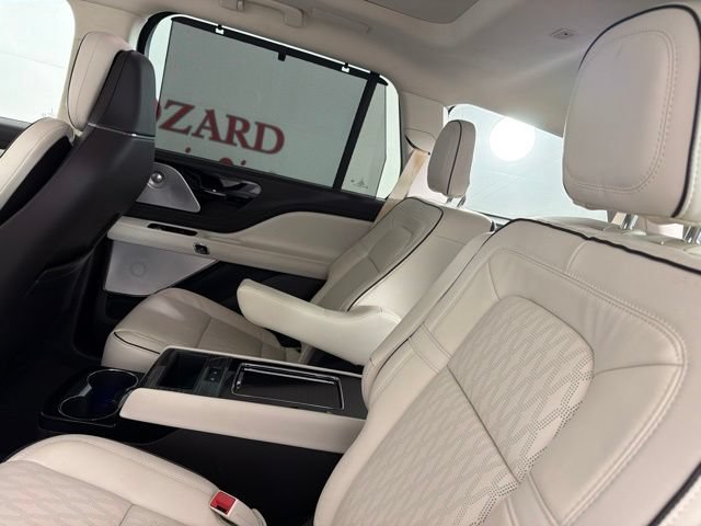Certified 2021 Lincoln Aviator Black Label Grand Touring w/ Class IV Trailer Tow Package AWD/4WD image 13