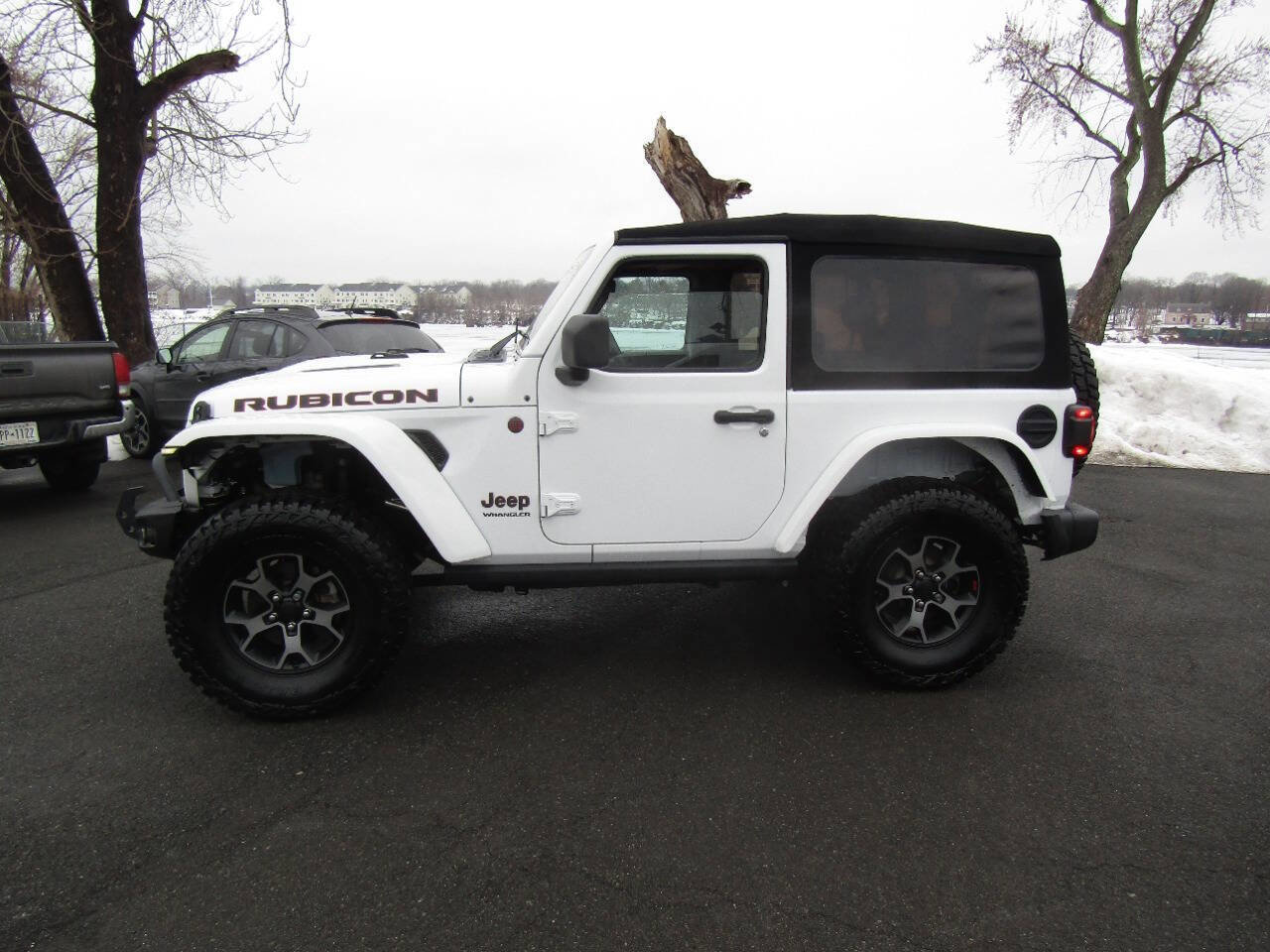 Used 2018 Jeep Wrangler Rubicon w/ Cold Weather Group image 3