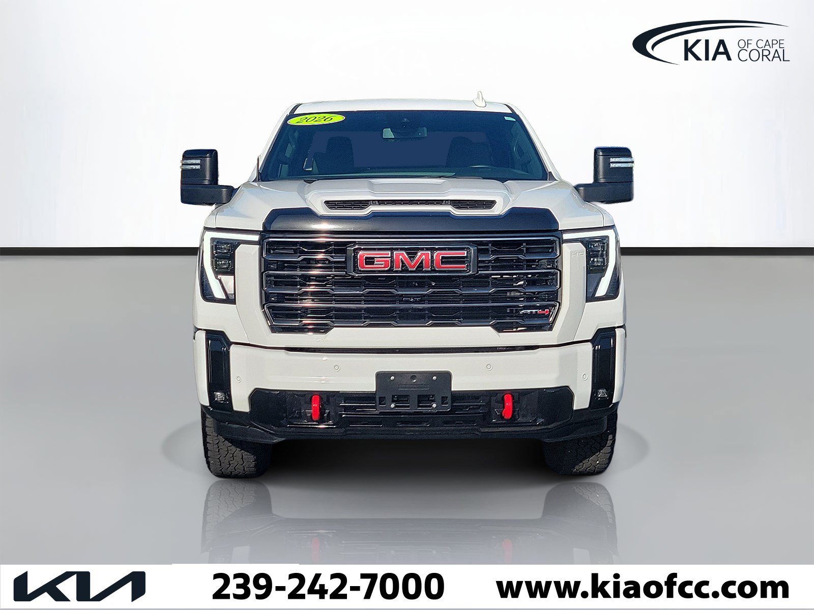 Used 2026 GMC Sierra 2500 AT4 AWD/4WD image 2
