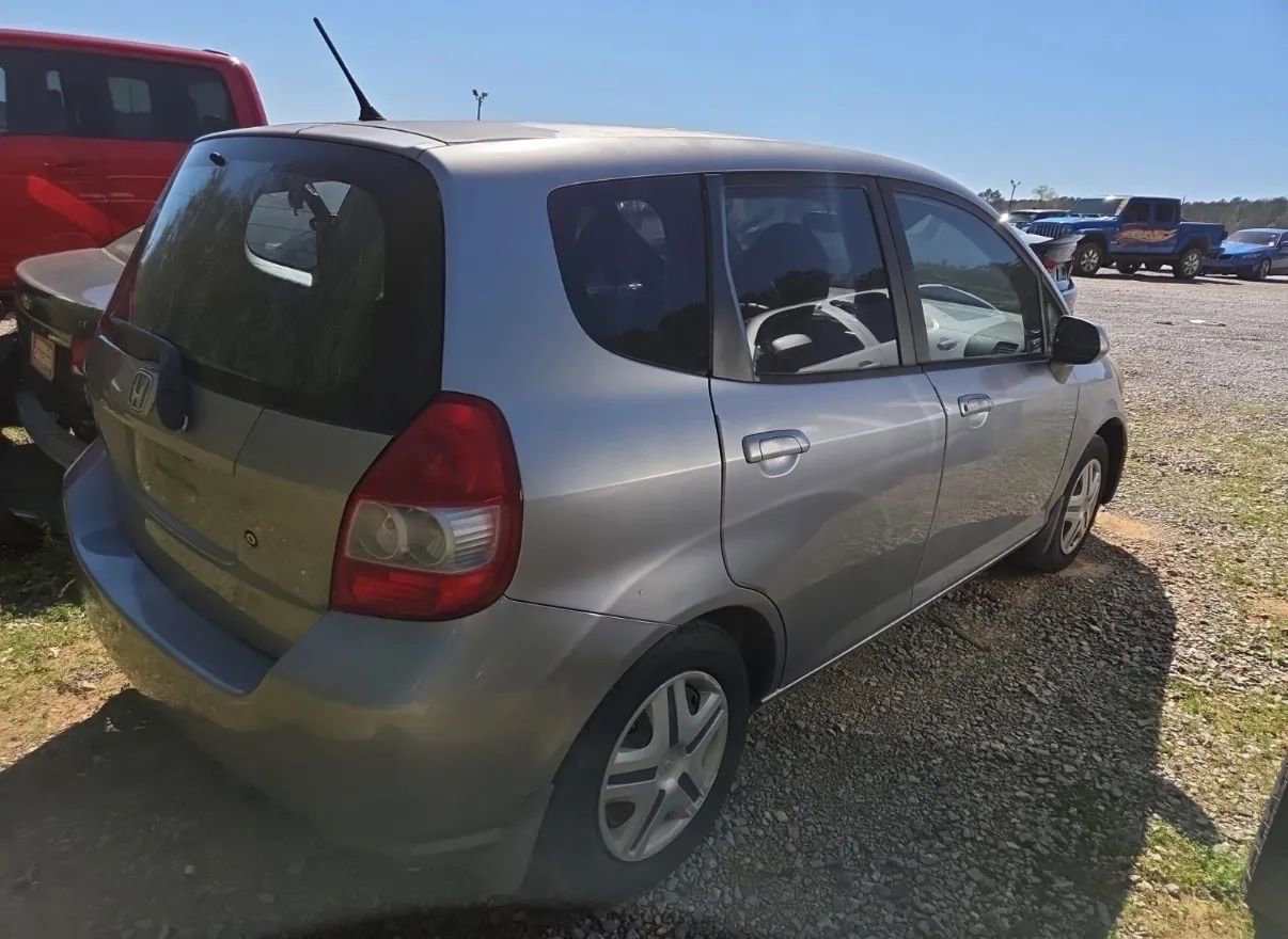 Used 2008 Honda Fit image 3
