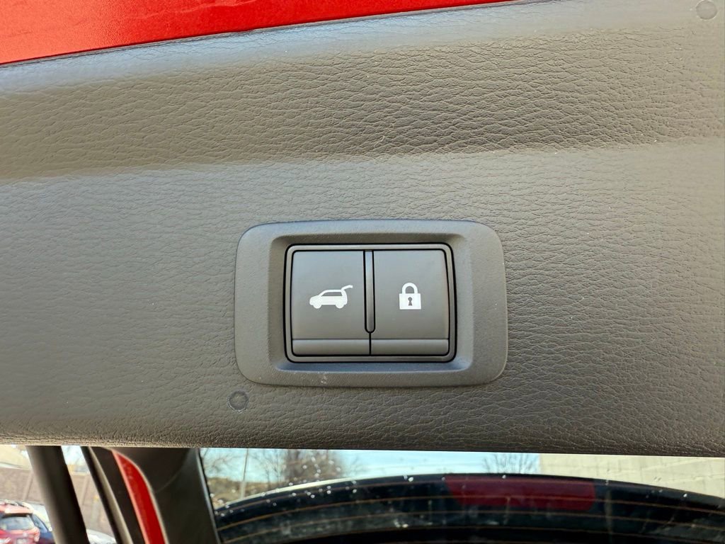 New 2025 Mitsubishi Outlander SEL image 30