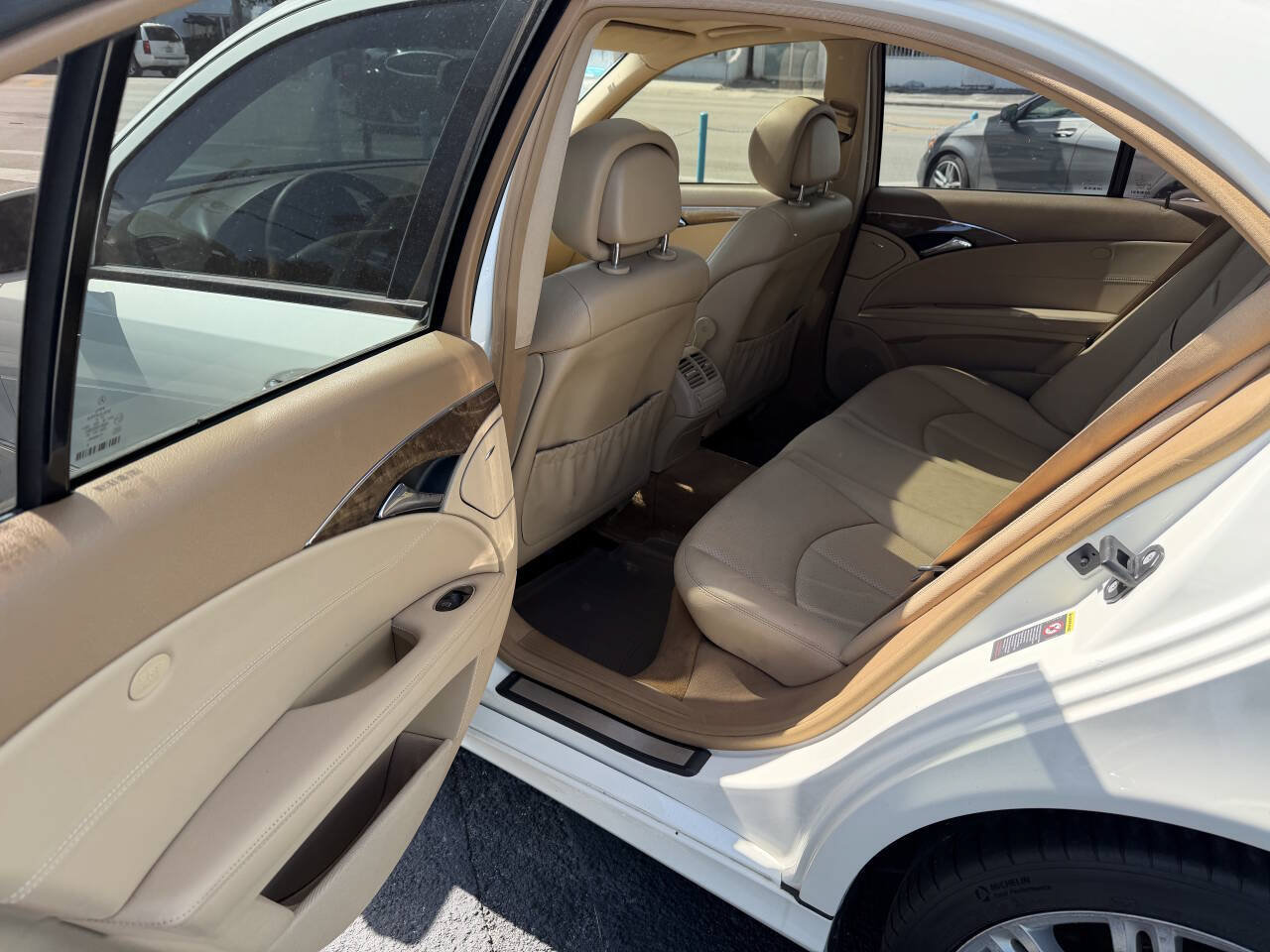 Used 2007 Mercedes-Benz E 350 4MATIC Sedan image 20