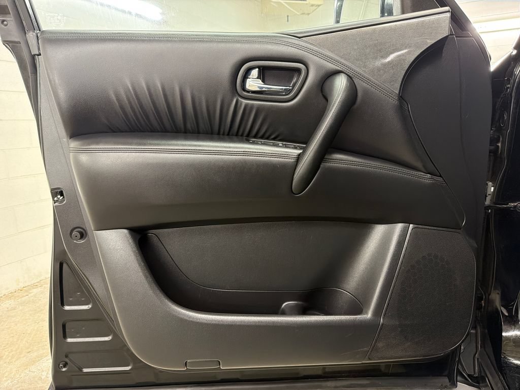 Used 2024 Nissan Armada SV RWD image 16