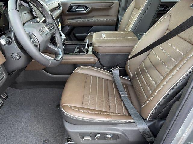New 2026 GMC Yukon XL Denali Ultimate AWD/4WD image 8