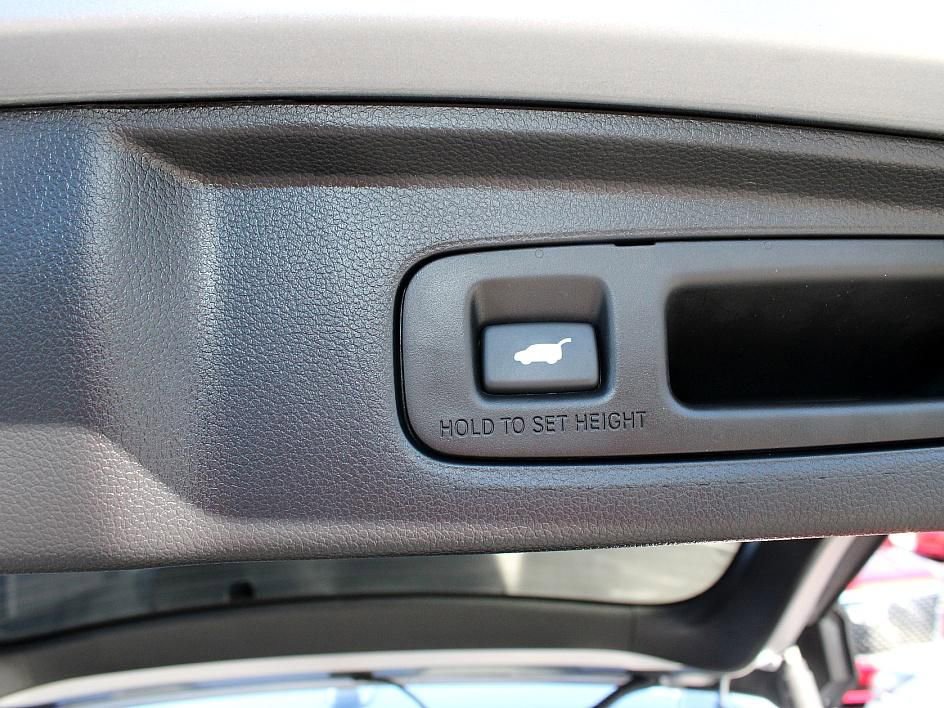 Used 2025 Honda CR-V EX-L image 40