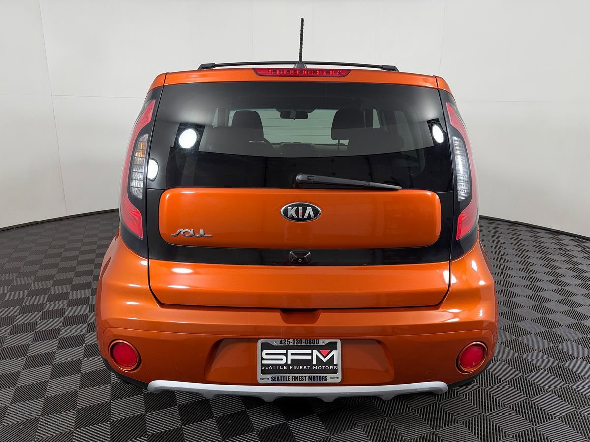 Used 2018 Kia Soul + FWD image 10