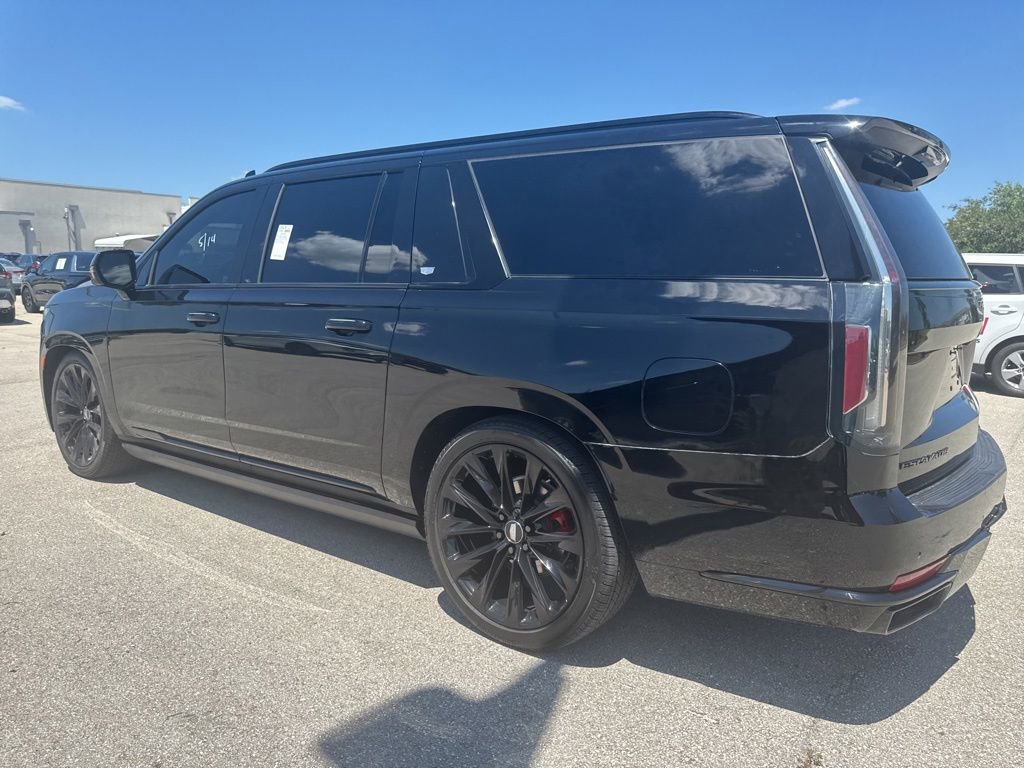 Used 2022 Cadillac Escalade ESV Sport w/ Touring Package AWD/4WD image 6