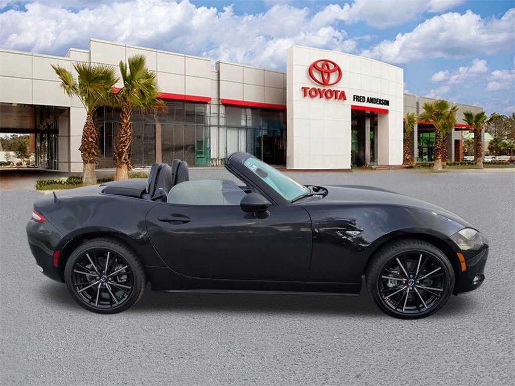 Used 2025 MAZDA MX-5 Miata Grand Touring w/ Weather Package image 3