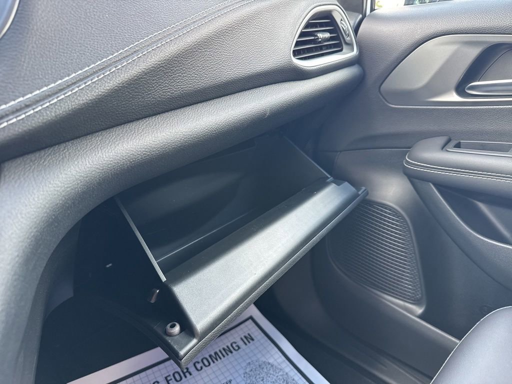 New 2026 Chrysler Pacifica Select image 40