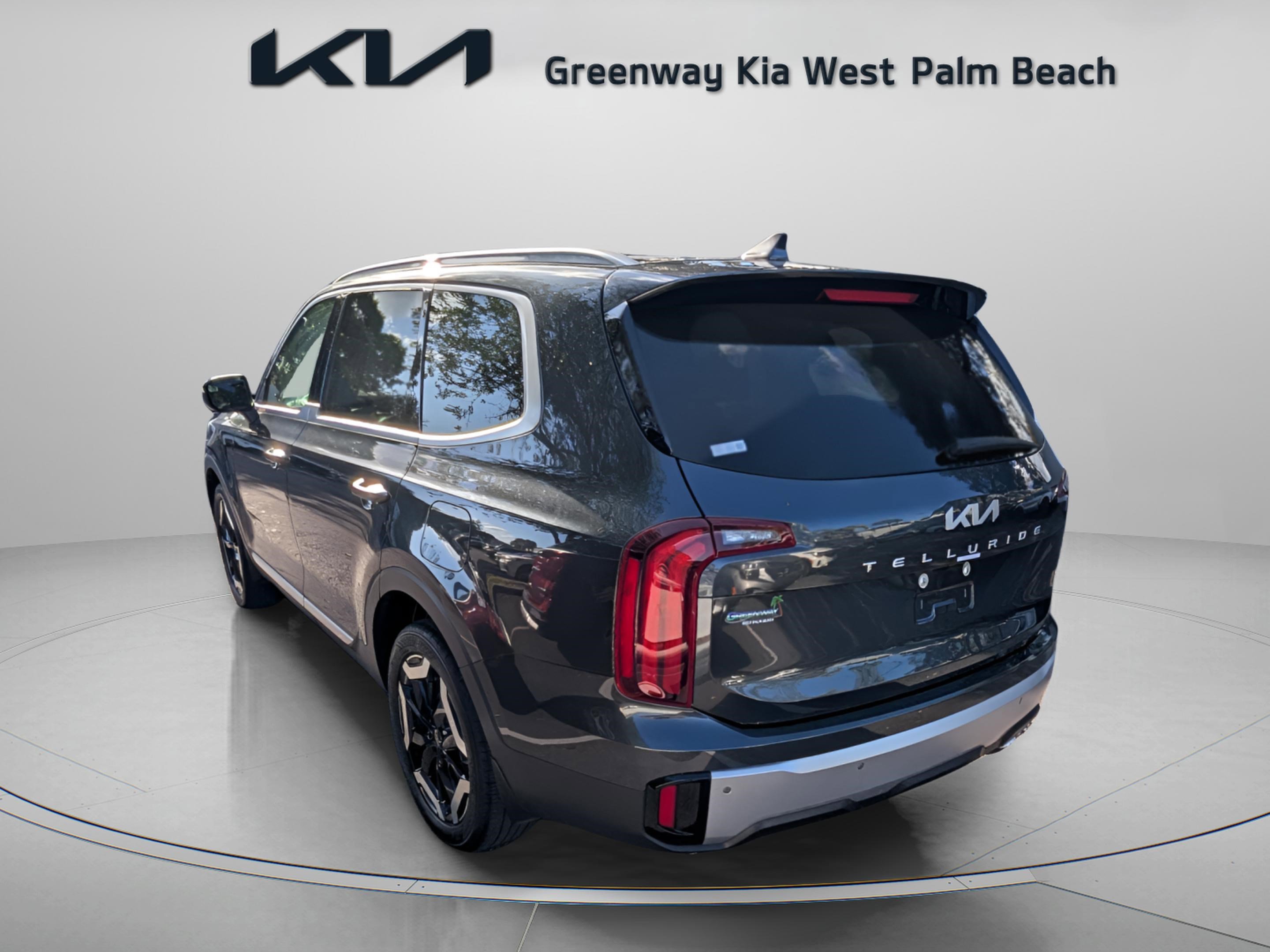 Certified 2024 Kia Telluride S w/ S Sunroof Package image 6
