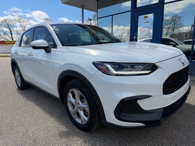 Used 2023 Honda HR-V LX image 3