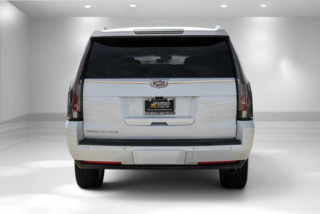 Used 2019 Cadillac Escalade ESV Premium Luxury RWD image 8