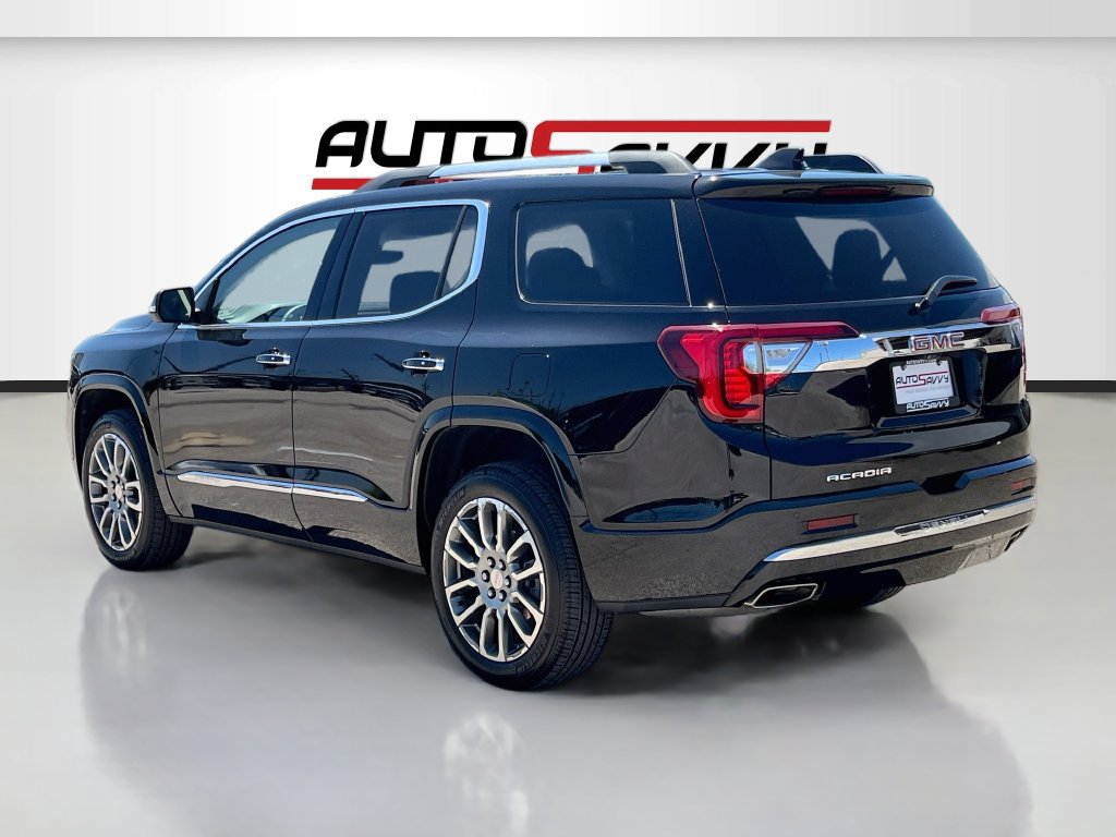Used 2023 GMC Acadia Denali w/ Denali Ultimate Package FWD image 5