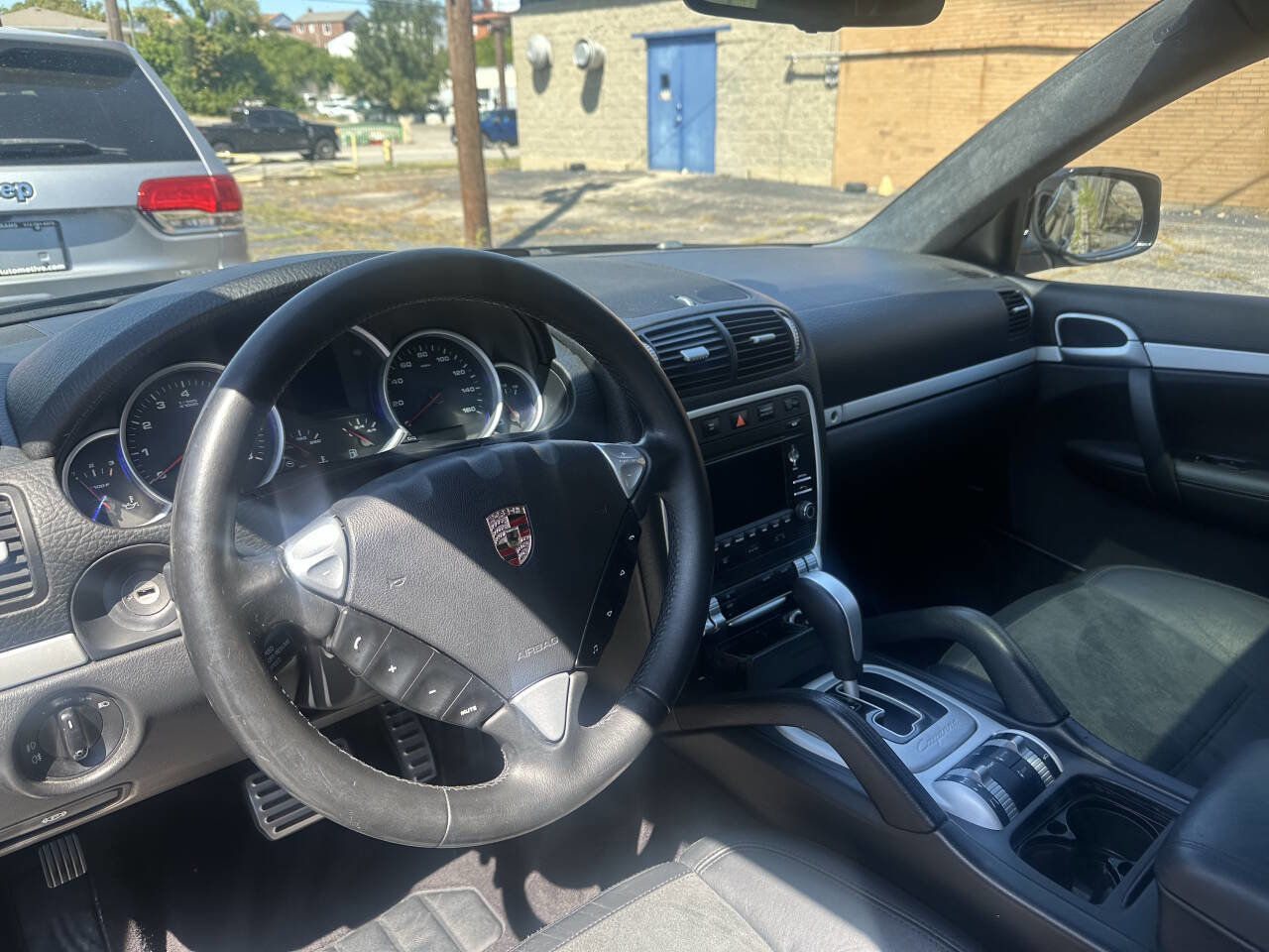 Used 2010 Porsche Cayenne GTS image 3