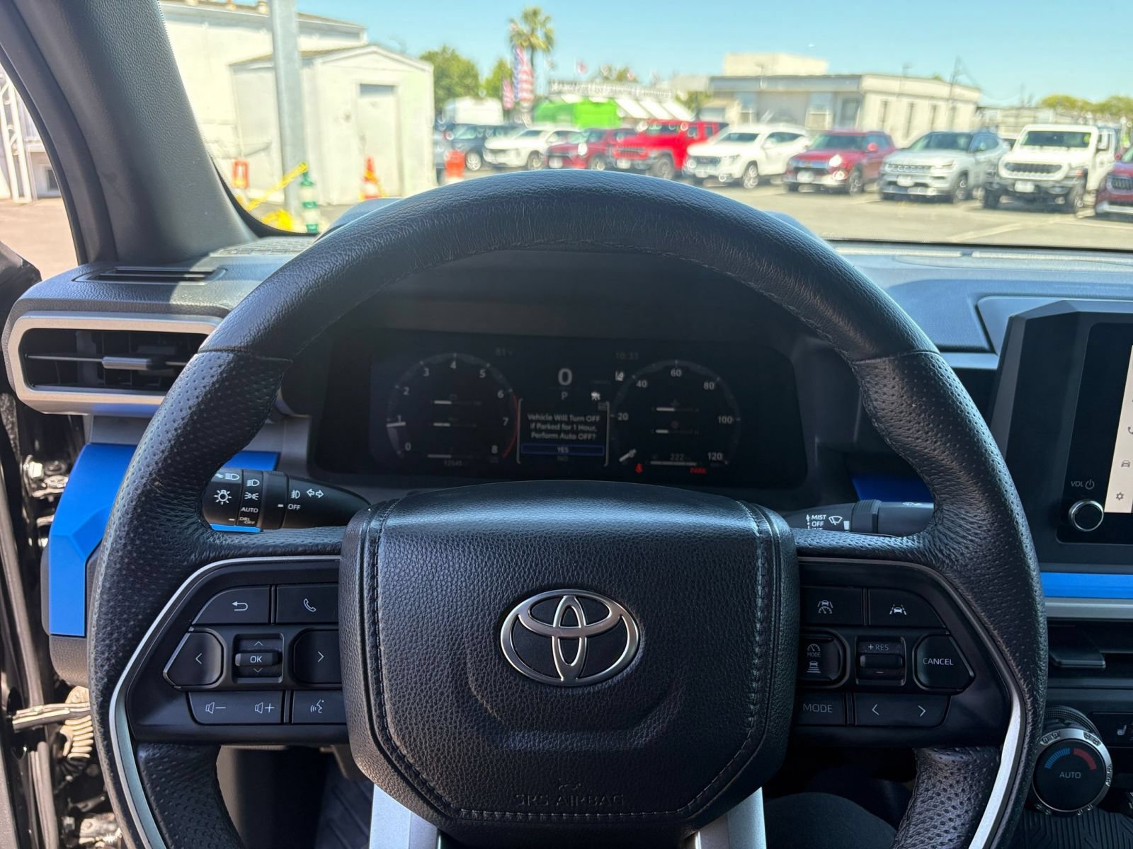 Used 2025 Toyota Tacoma TRD Off-Road AWD/4WD image 27