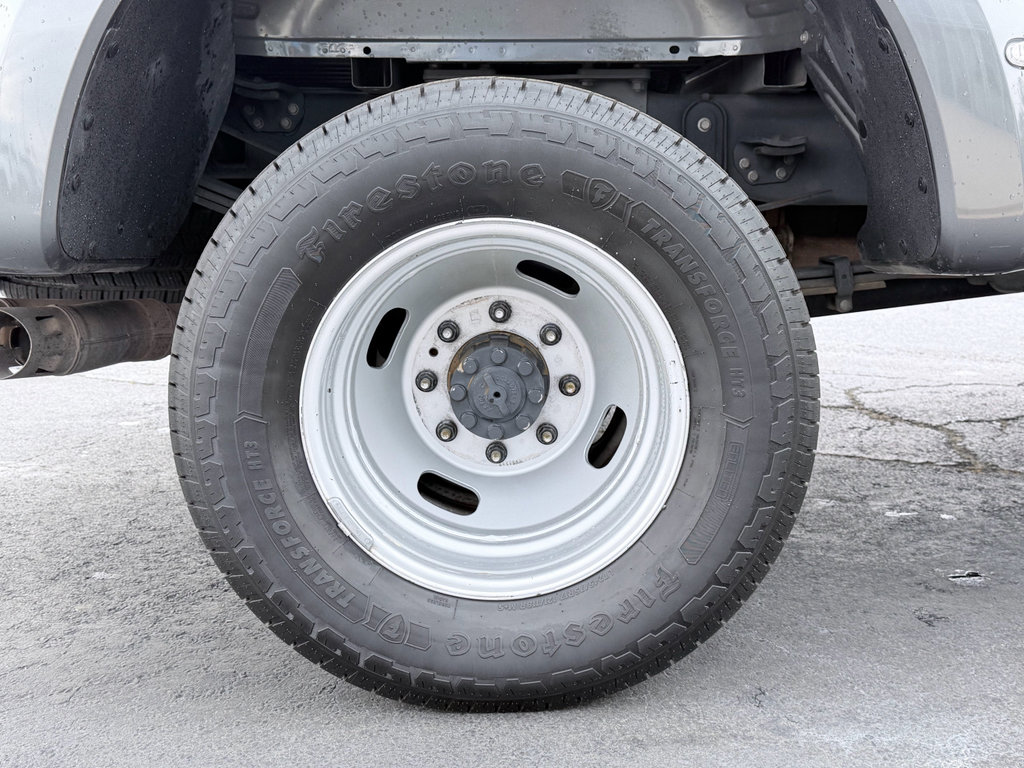 Used 2024 Ford F350 XLT image 37