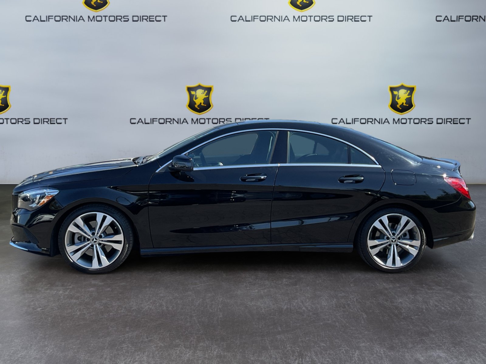 Used 2018 Mercedes-Benz CLA 250 w/ Premium Package image 8