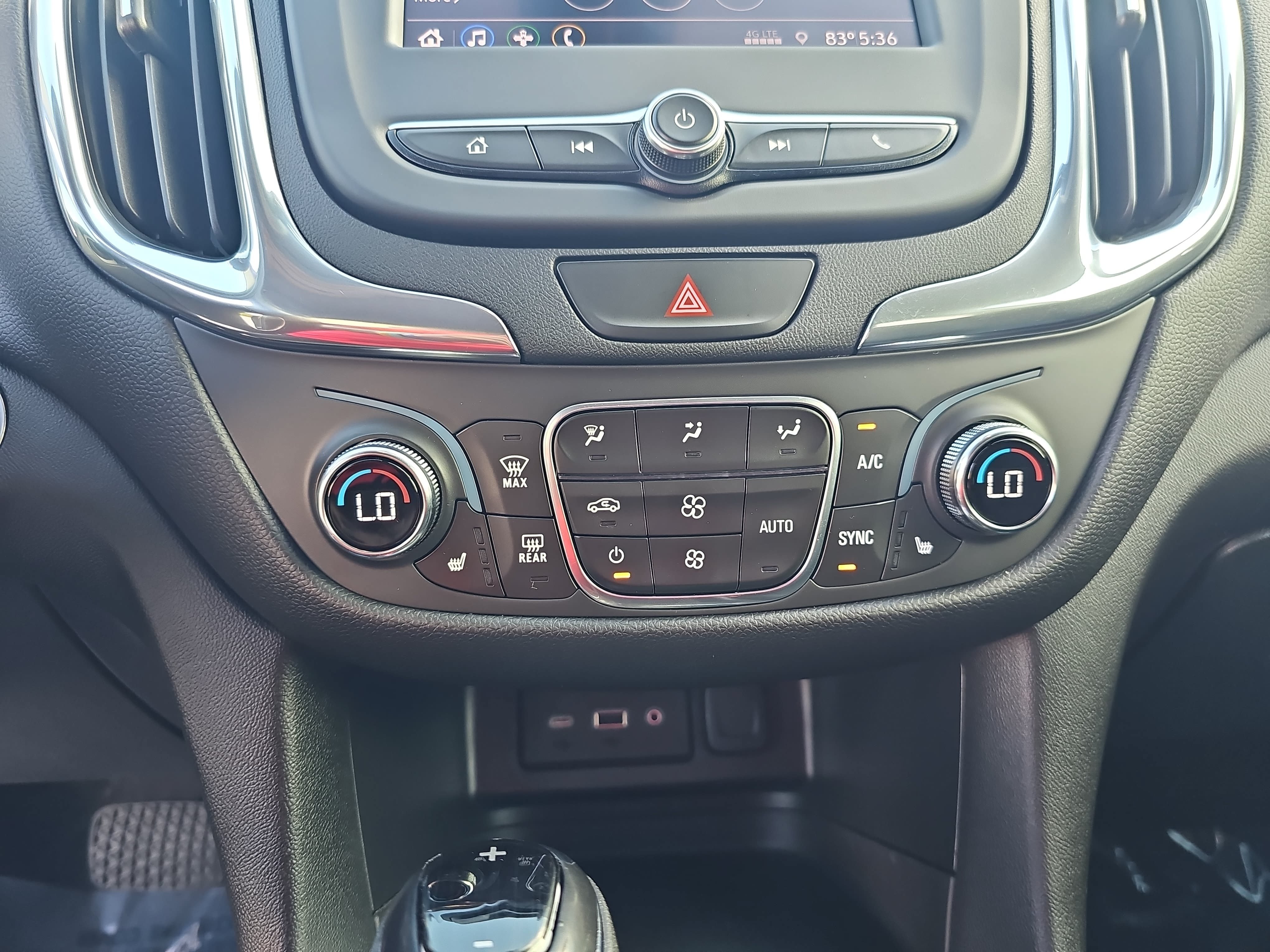Used 2020 Chevrolet Equinox LT FWD image 22