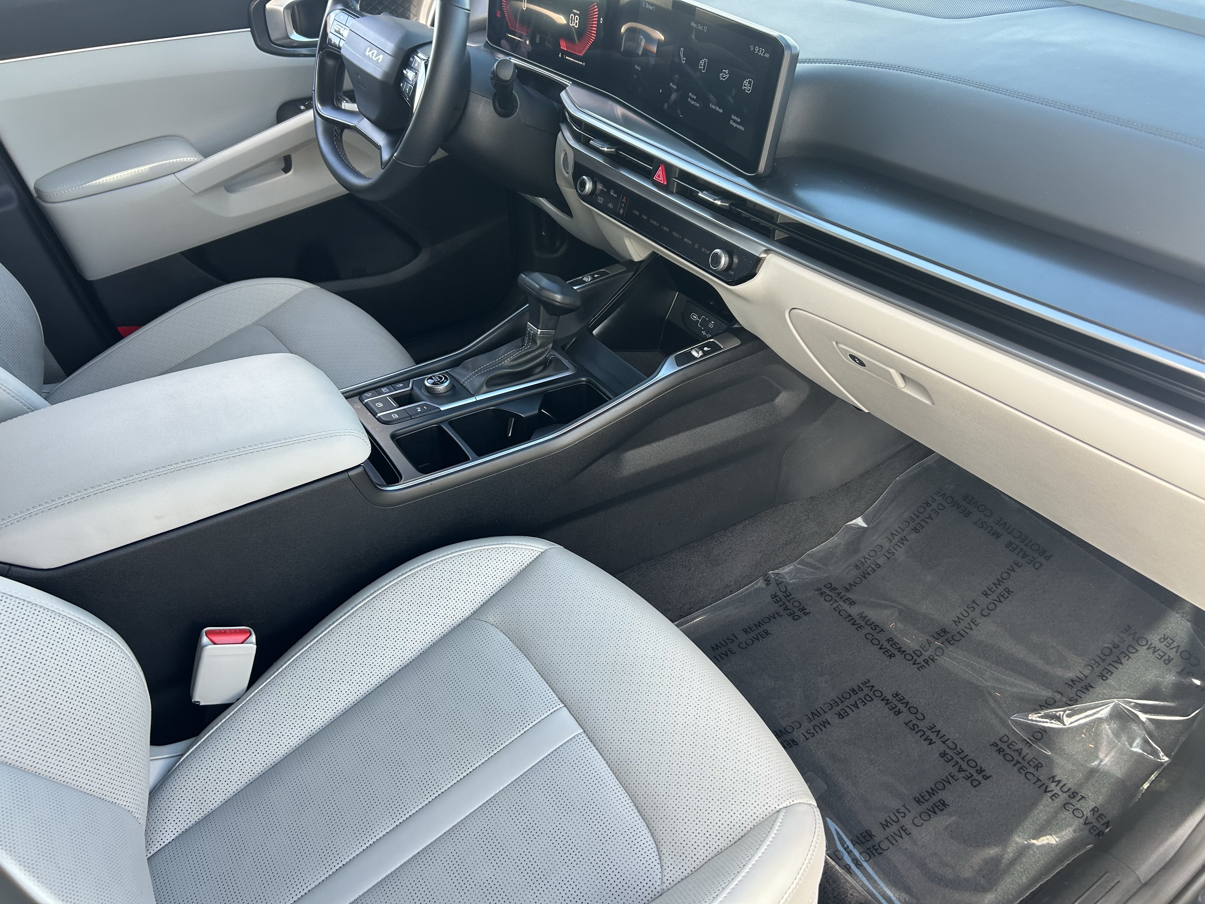 Certified 2026 Kia Sorento S FWD image 13