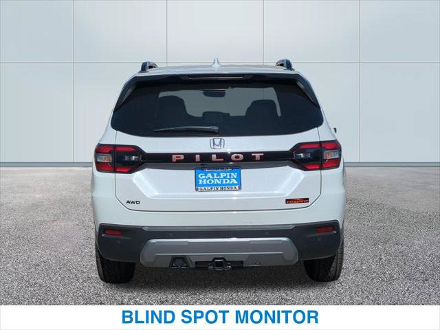 New 2026 Honda Pilot TrailSport image 8