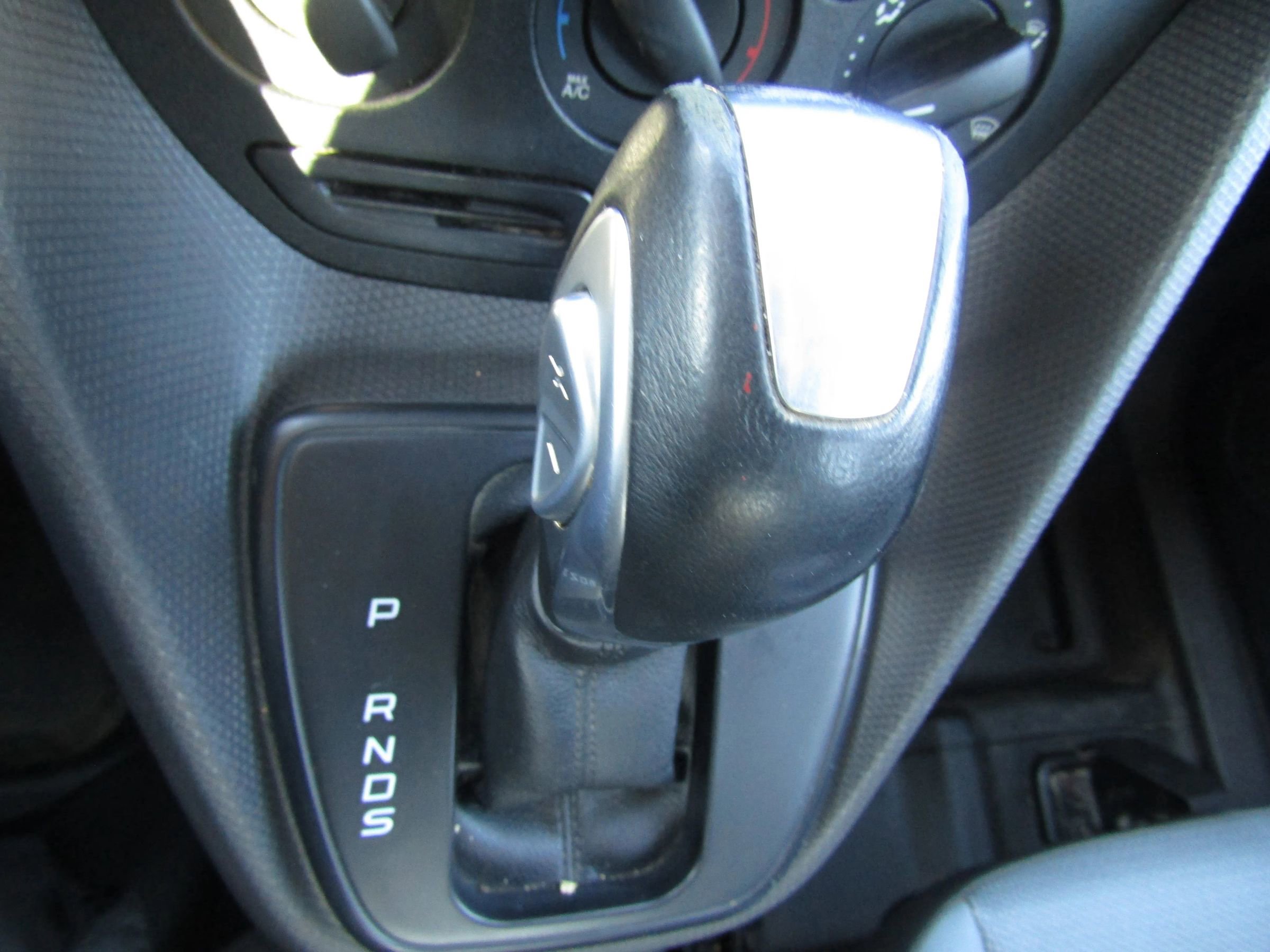 Used 2016 Ford Transit Connect XL image 23