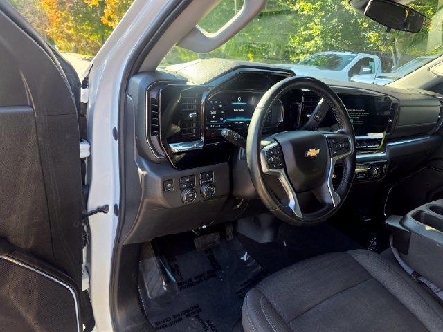 Used 2023 Chevrolet Silverado 1500 LT AWD/4WD image 21