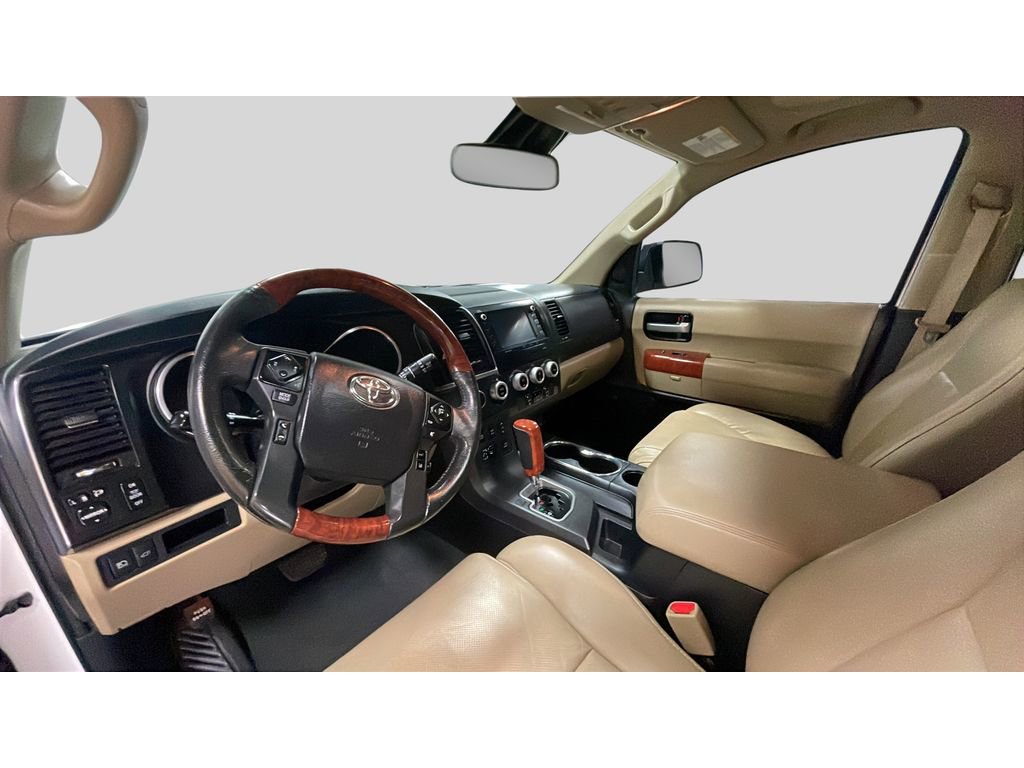 Used 2021 Toyota Sequoia Platinum AWD/4WD image 11