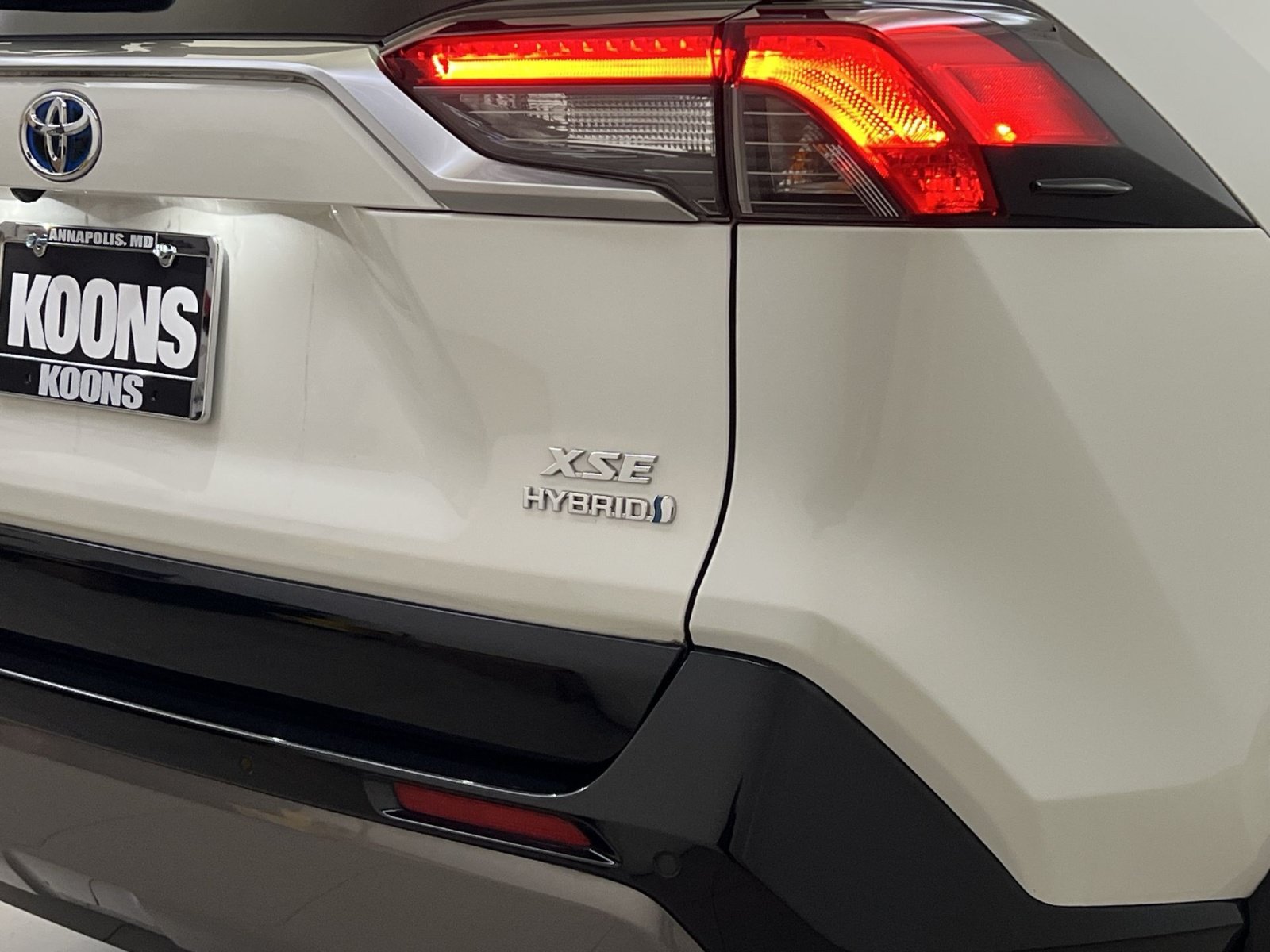 Used 2020 Toyota RAV4 XSE AWD/4WD image 29