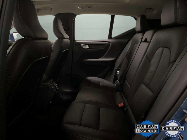 Used 2025 Volvo XC40 B5 Core image 72