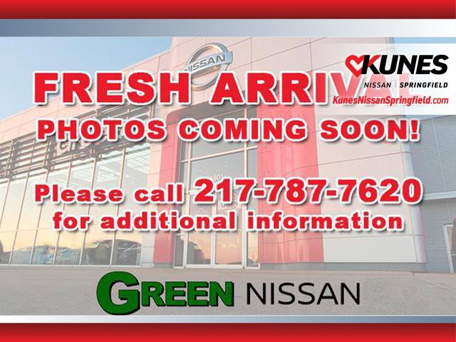 Used 2017 Chevrolet Malibu Premier FWD image 1