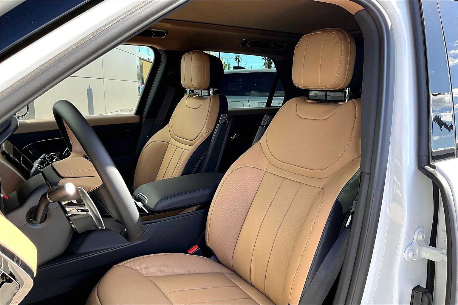 New 2026 Land Rover Range Rover Sport Dynamic SE image 9