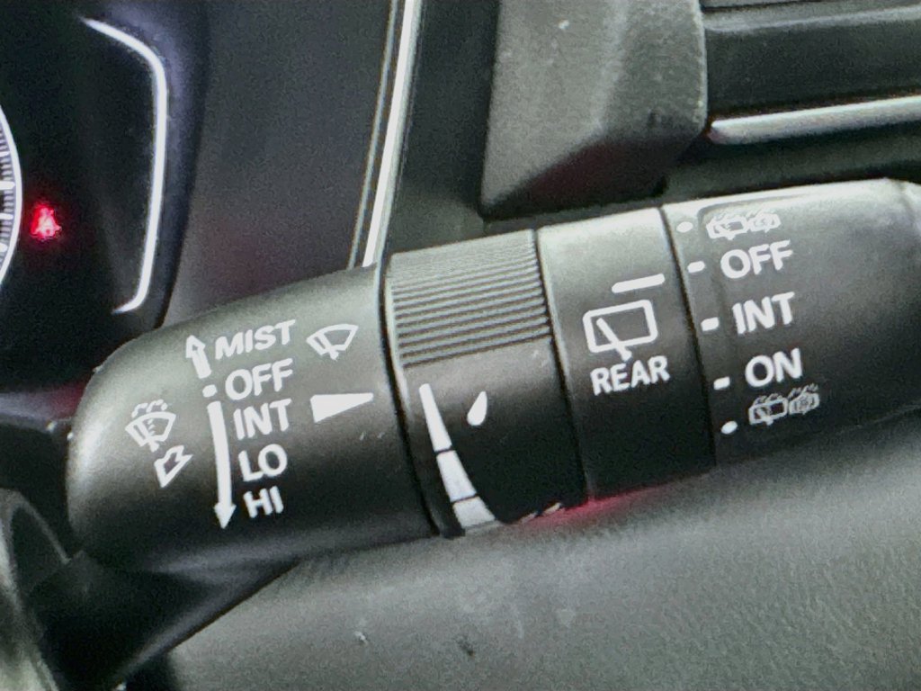 Used 2023 Honda Pilot Sport image 14